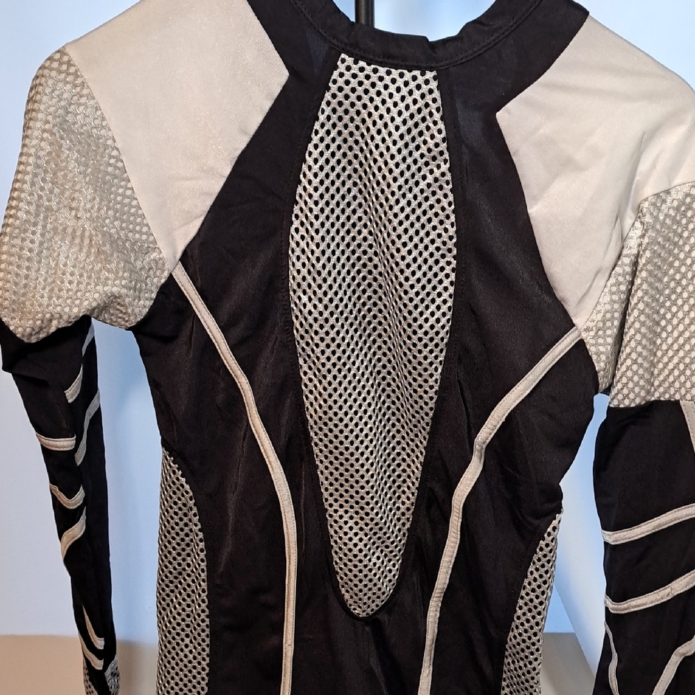 Chic Black and White Women's Jumpsuit - Picture 5 of 12